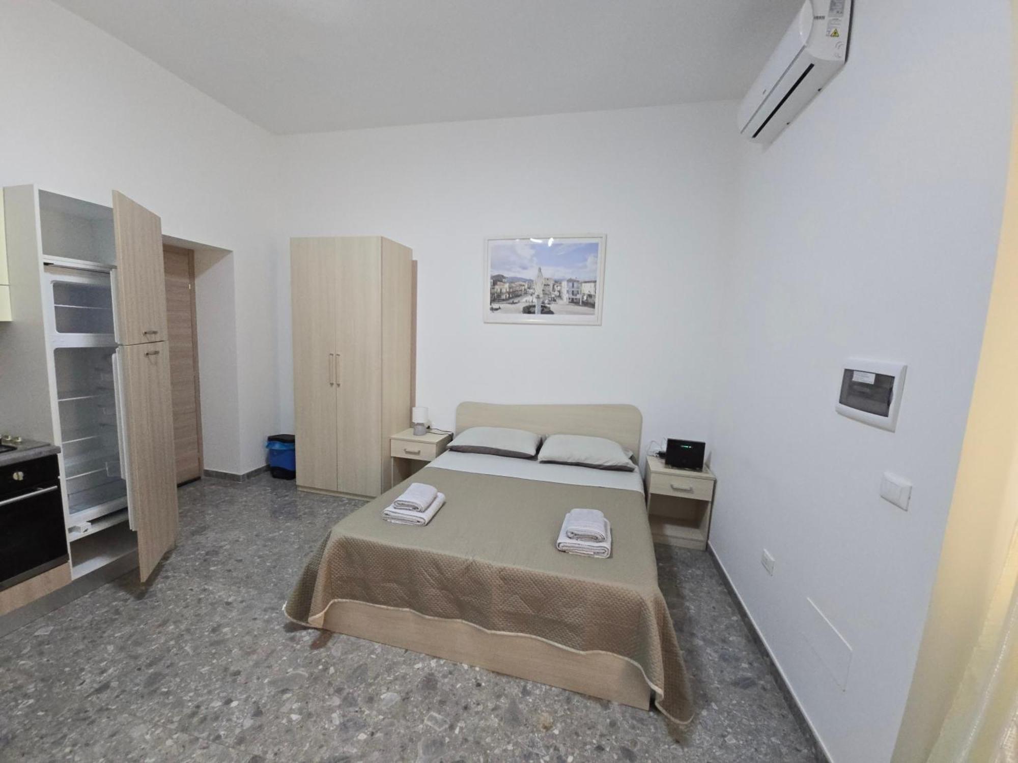Da Massimo 1 Bed & Breakfast Schiavonea Exterior photo